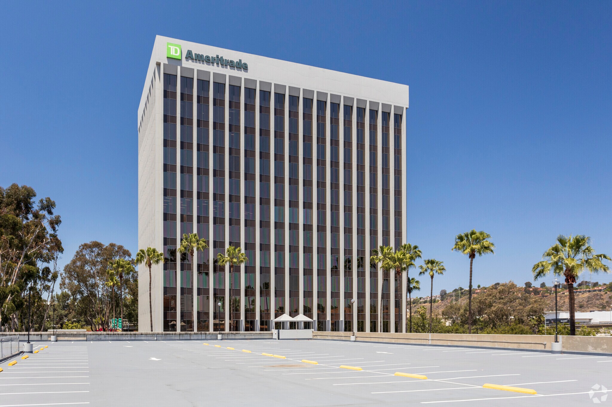 591 Camino de la Reina, San Diego, CA 92108 - Tower 591 | LoopNet