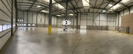 Office in Voreppe for lease Interior Photo- Image 2 of 4