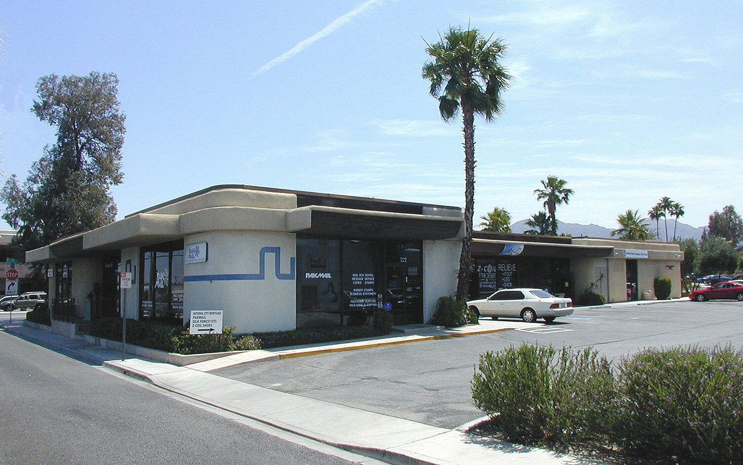 74140 El Paseo, Palm Desert, CA for sale Primary Photo- Image 1 of 1