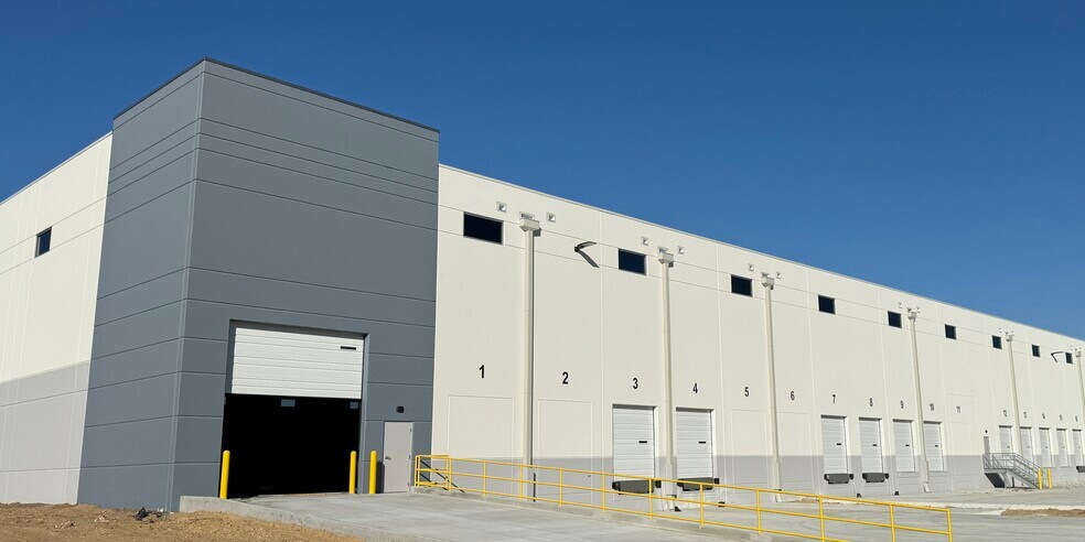 NW 44th, Ocala, FL for lease - Building Photo - Image 3 of 5