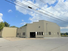 2725 MAUMEE AVE., FORT WAYNE, IN 46803 - Warehouse