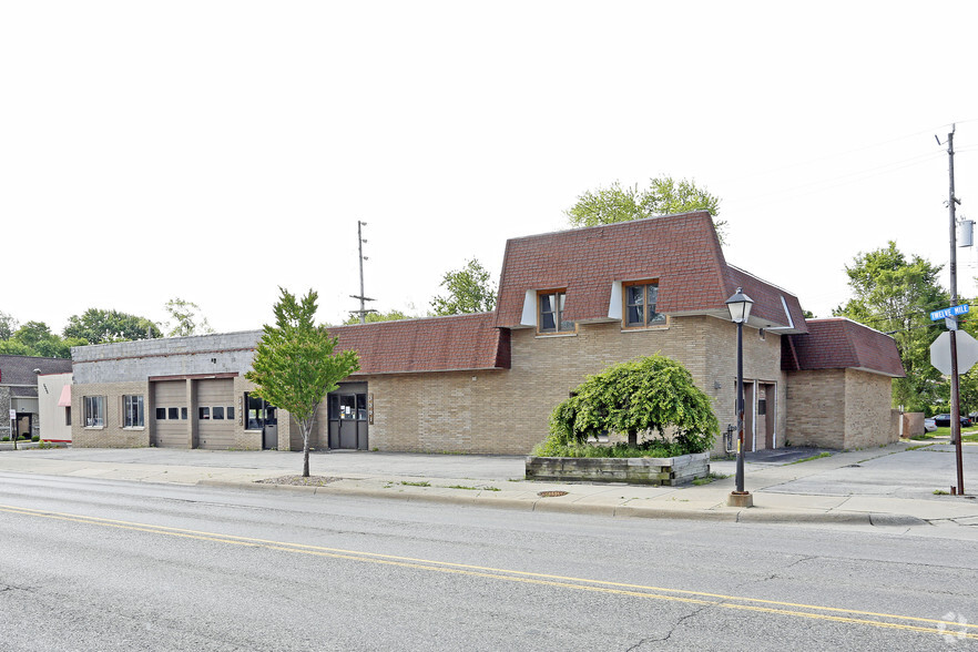 3387-3391 W 12 Mile Rd, Berkley, MI for sale - Building Photo - Image 1 of 1