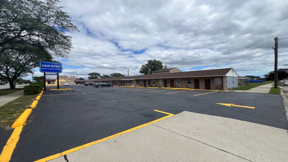 28710 Van Dyke Ave, Warren, MI for sale - Building Photo - Image 1 of 9