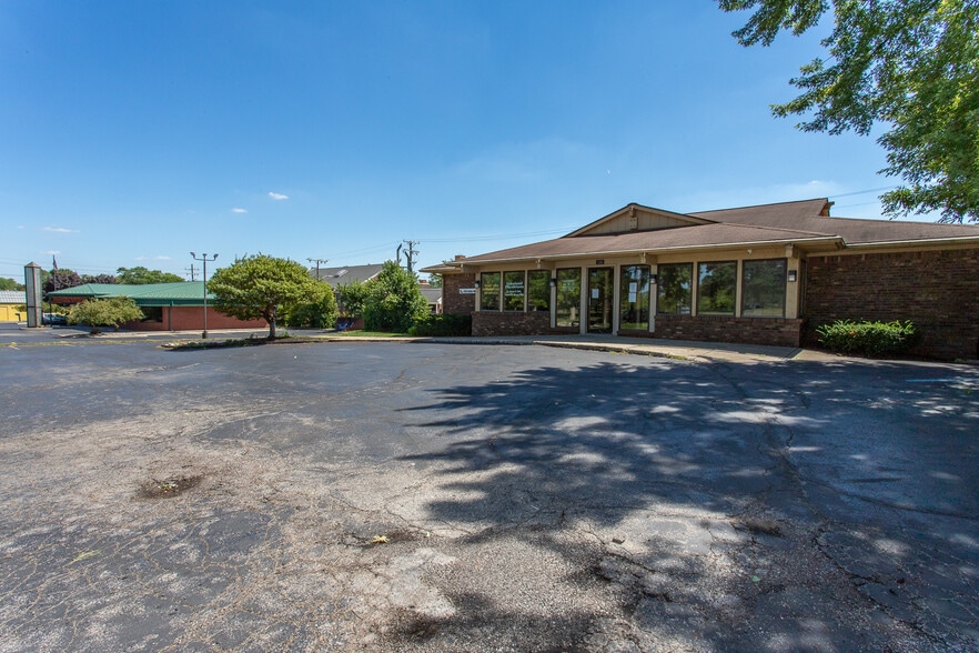 1265 W Huron St, Waterford, MI for lease - Building Photo - Image 2 of 20