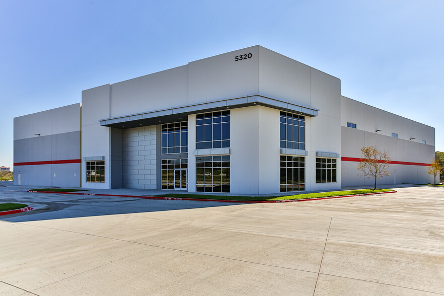 5310 W Airport Fwy, Irving, TX for lease - Building Photo - Image 1 of 10