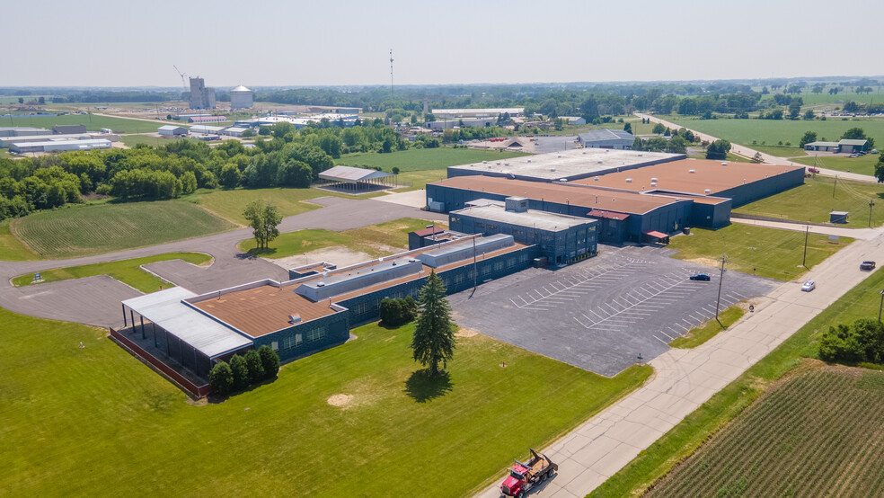 505 Libby St, Waupun, WI for lease - Building Photo - Image 1 of 8