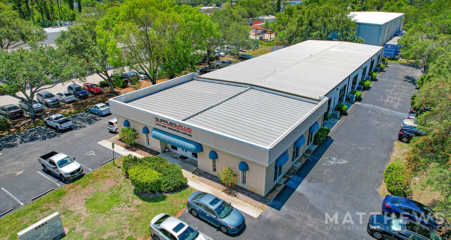 3884 Progress Ave, Naples, FL for lease Primary Photo- Image 1 of 5