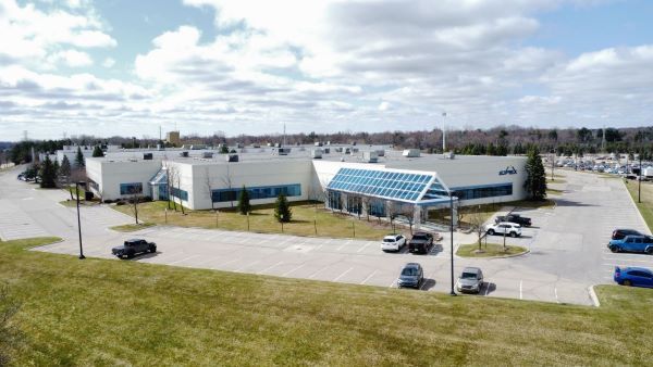 2500 Centerpoint Pky, Pontiac, MI for lease Building Photo- Image 1 of 14