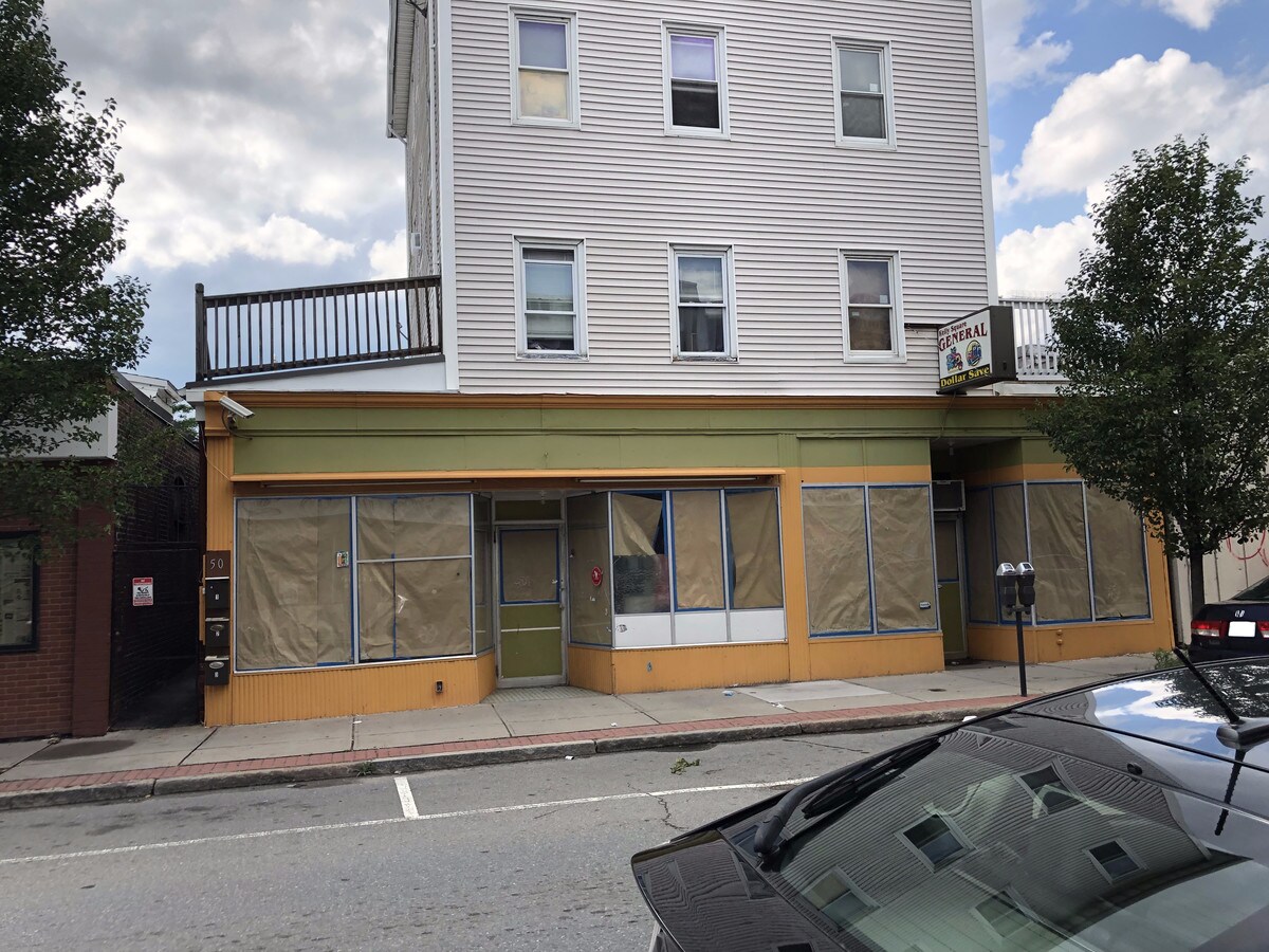 4650 Millbury St, Worcester, MA 01610