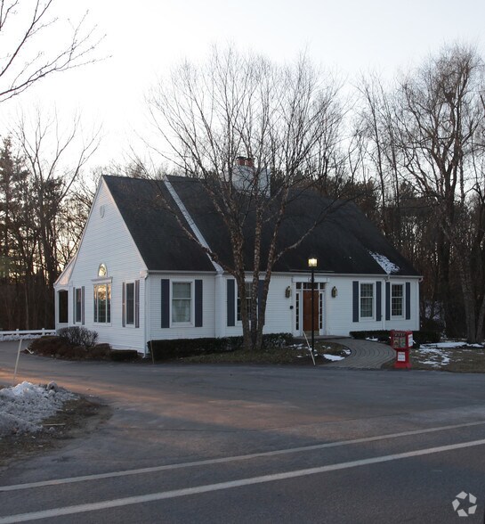 498 Albany Shaker Rd, Albany, NY for sale - Primary Photo - Image 1 of 1