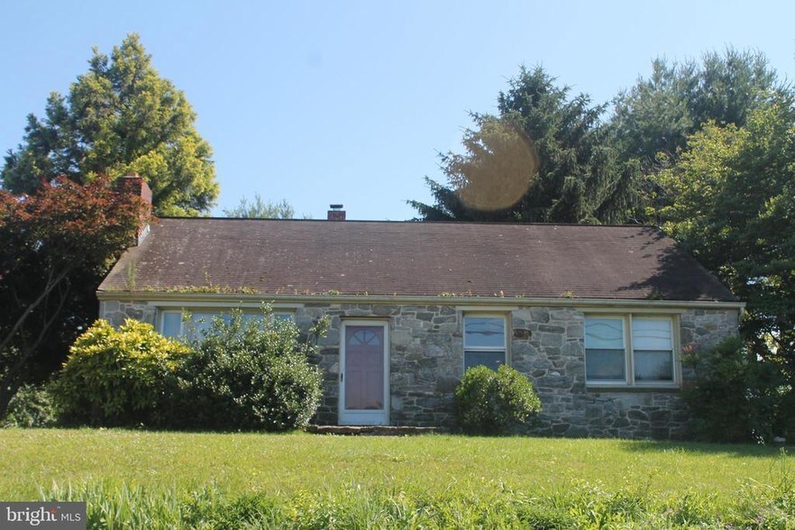 436 Frogtown Rd, Pequea, PA 17565