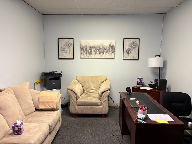 505 S 12th Ave, Virginia, MN for sale - Building Photo - Image 3 of 26