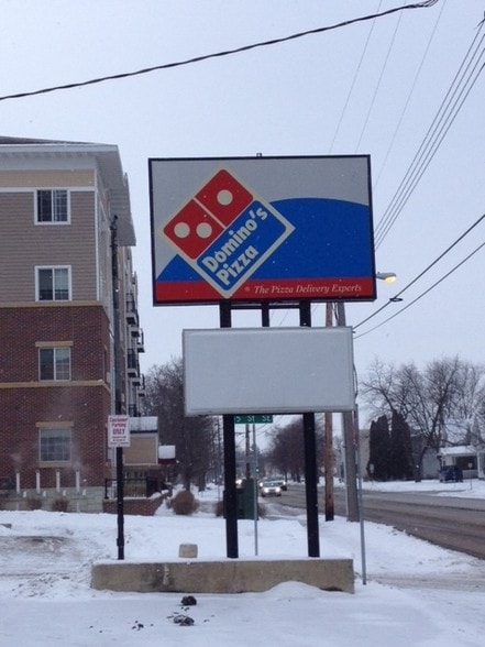 438 3rd Ave SE, Rochester, MN for lease - Pylon Photo - Image 2 of 2