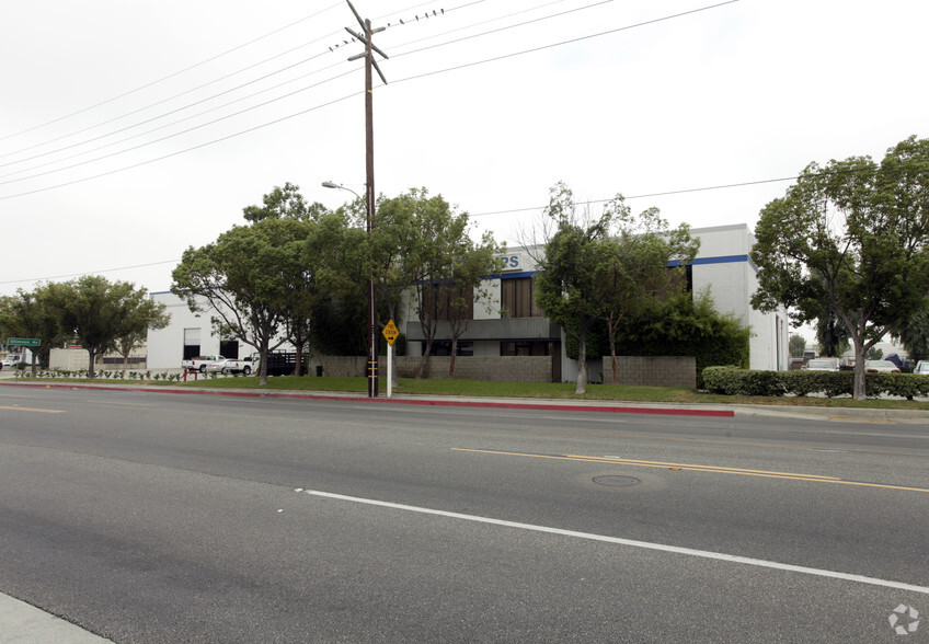 16119-16125 E Gale Ave, City Of Industry, CA for sale - Primary Photo - Image 1 of 5