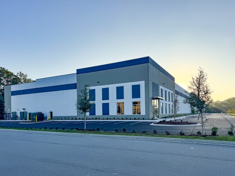 2555 Ignition Dr, Jacksonville, FL for lease - Building Photo - Image 1 of 12