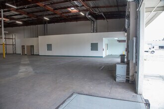 601-605 W Dyer Rd, Santa Ana, CA for lease Interior Photo- Image 2 of 4