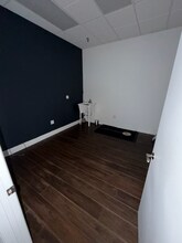 35104 US Highway 19 N, Palm Harbor, FL for lease Interior Photo- Image 2 of 3