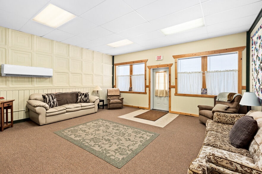 404 Main St S, Biwabik, MN for sale - Primary Photo - Image 1 of 1