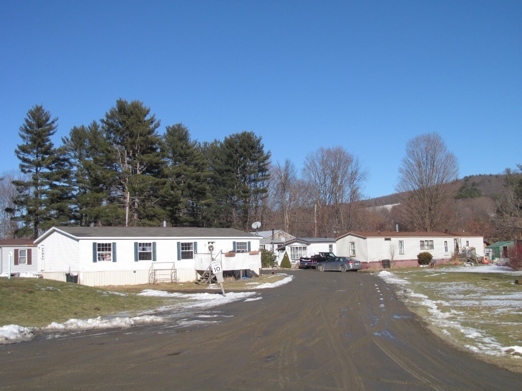 1505 Bellows Falls Rd, Charlestown, NH for sale Primary Photo- Image 1 of 1