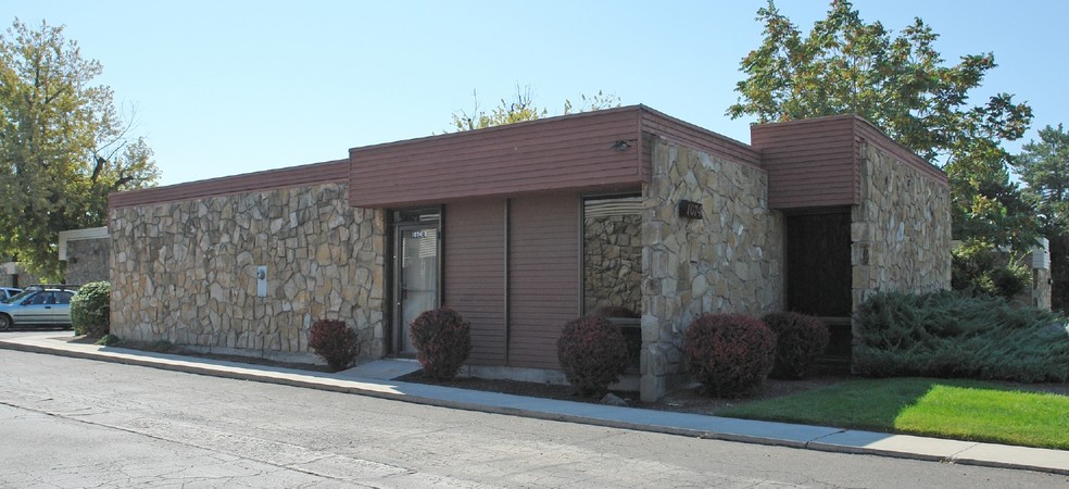 1074 N Cole Rd, Boise, ID for sale - Primary Photo - Image 1 of 1