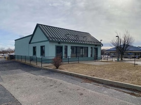 3325 Sheridan Rd, Zion IL - Drive Through Restaurant