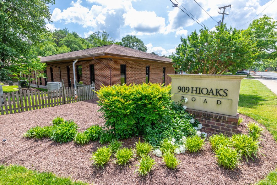 909 Hioaks Rd, Richmond, VA for sale - Building Photo - Image 1 of 1