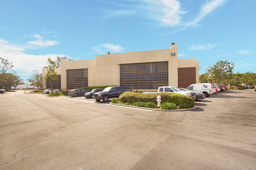 3505 Cadillac Ave, Costa Mesa, CA for lease - Building Photo - Image 2 of 7