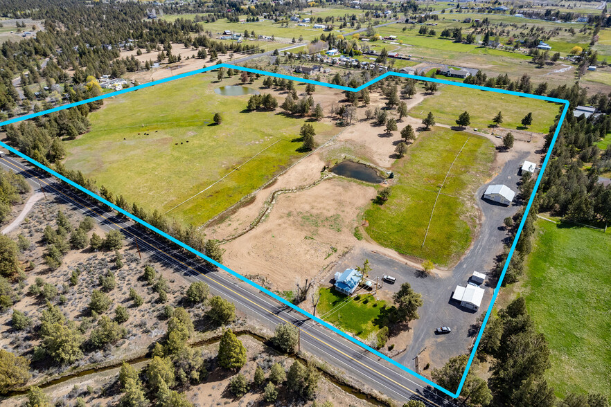 62920 Dickey Rd, Bend, OR for sale - Aerial - Image 1 of 1