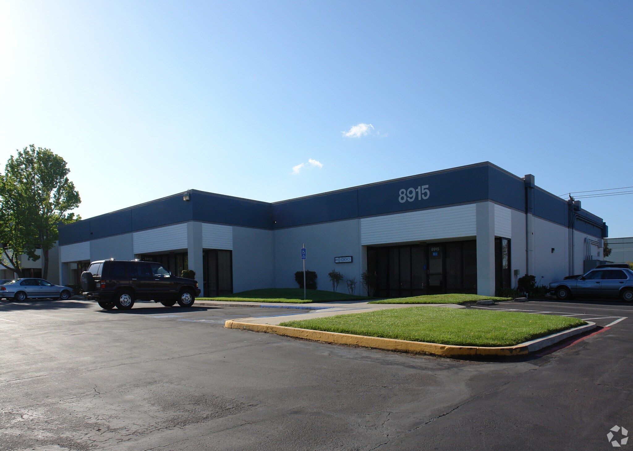 8921 Complex Dr, San Diego, CA for sale Primary Photo- Image 1 of 1