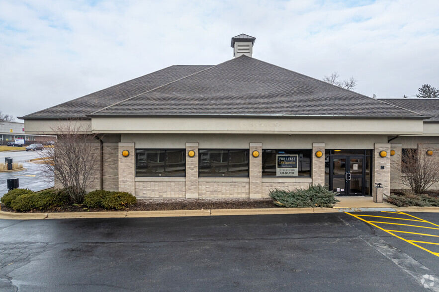 535 Ogden Ave, Downers Grove, IL for lease - Building Photo - Image 2 of 7