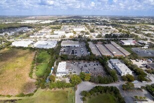 2361 NW 22nd St, Pompano Beach, FL for lease - Building Photo - Image 2 of 10