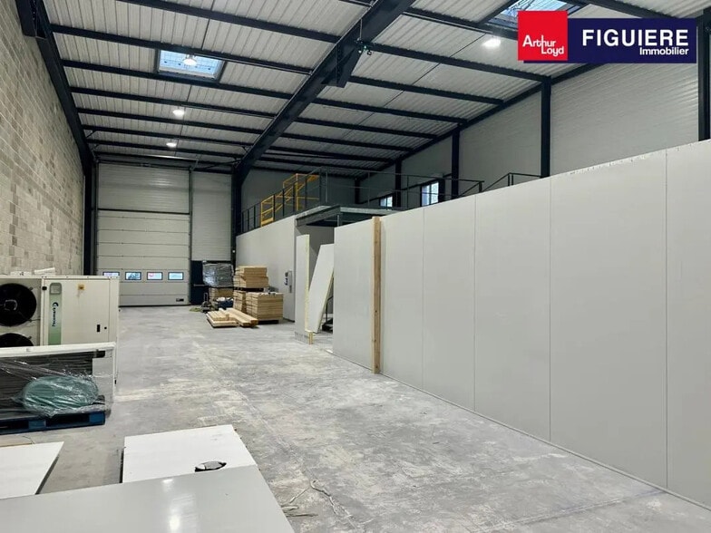 281 Avenue Des Chasseens, Gardanne for lease - Building Photo - Image 3 of 31