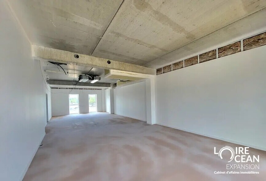 Office in Pornic for lease - Building Photo - Image 3 of 8