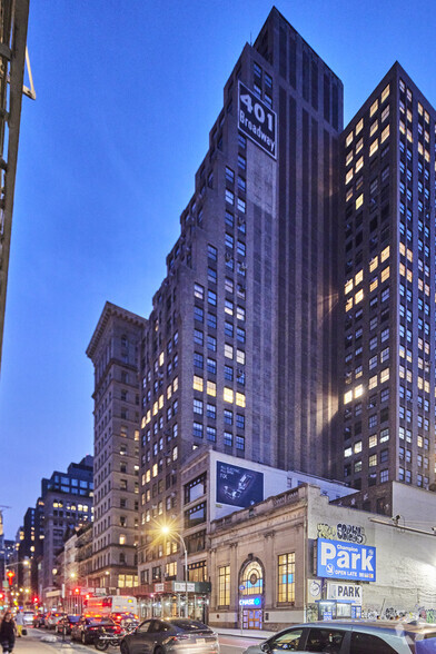 401 Broadway, New York, NY for lease - Building Photo - Image 3 of 17