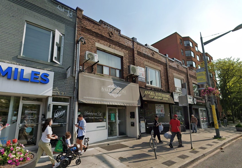 693 St Clair Ave W, Toronto, ON for sale - Primary Photo - Image 1 of 3