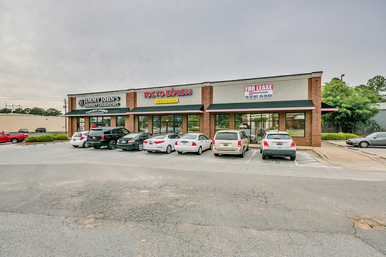 1825 McFarland Blvd N, Tuscaloosa, AL, 35406 Retail Space For Lease