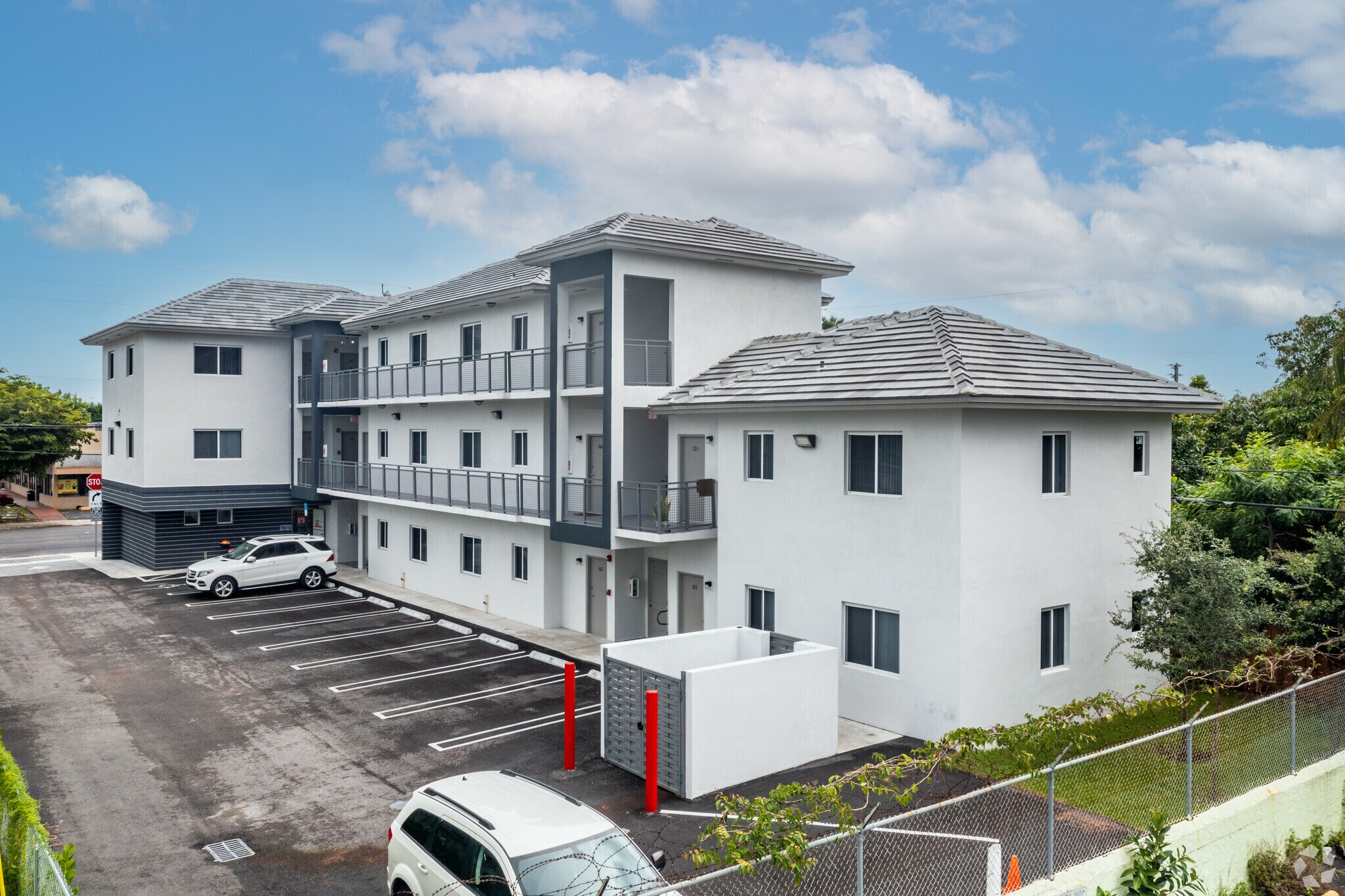 4260 Palm Ave, Hialeah, FL for sale Primary Photo- Image 1 of 1