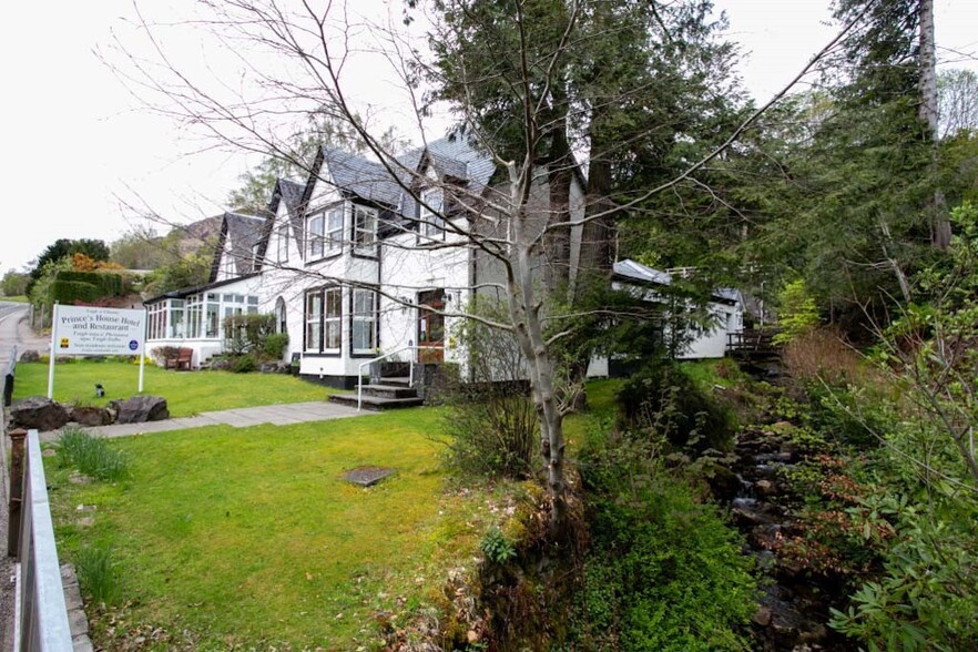 Glenfinnan, Glenfinnan for sale - Building Photo - Image 3 of 16