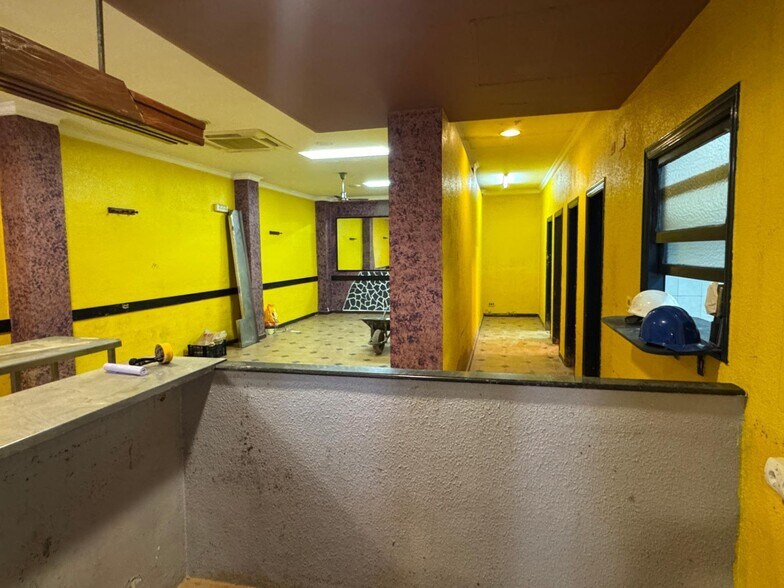 Retail in Algemesí for lease - Building Photo - Image 3 of 8