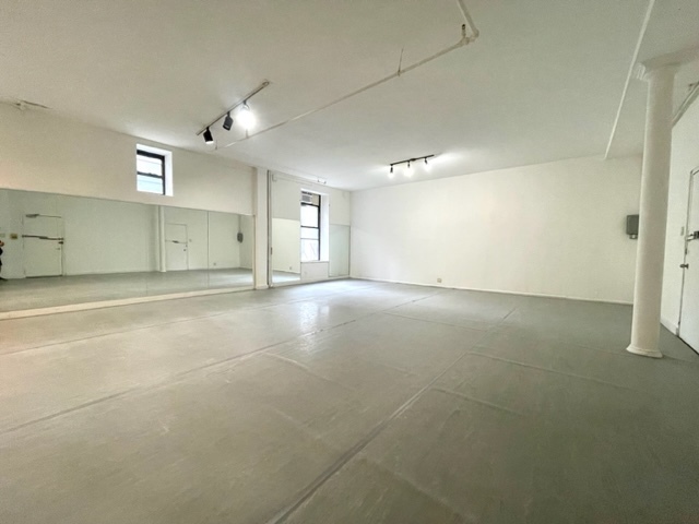 939-947 Eighth Ave, New York, NY for lease Building Photo- Image 1 of 4