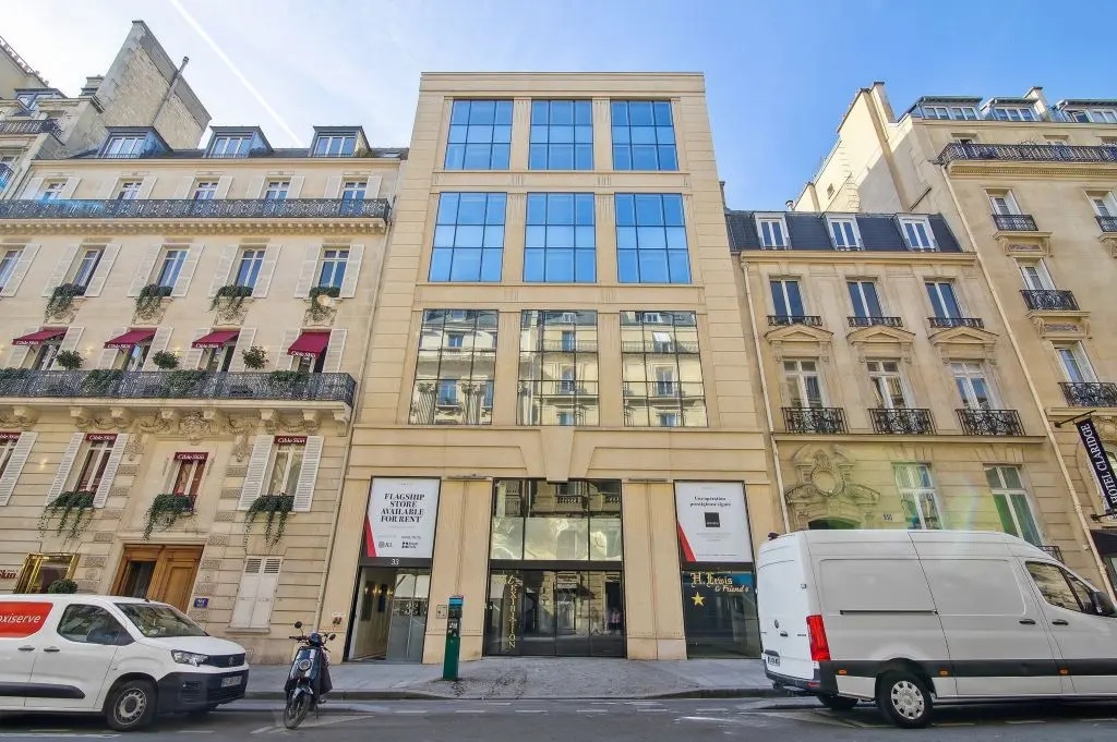 33 Rue François Ier, Paris for lease Building Photo- Image 1 of 10