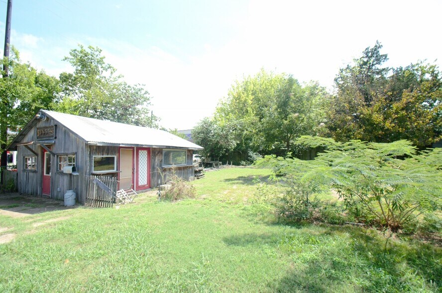 103 E Fm 120, Pottsboro, TX 75076