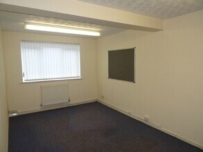 East St, Lavendon for lease Interior Photo- Image 1 of 2