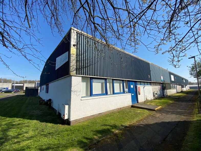 27-37 Tollpark Pl, Cumbernauld for lease - Building Photo - Image 1 of 7