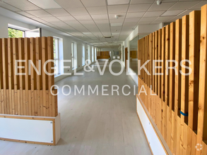 Calle Julián Camarillo, 38, Madrid, Madrid for lease Interior Photo- Image 1 of 37