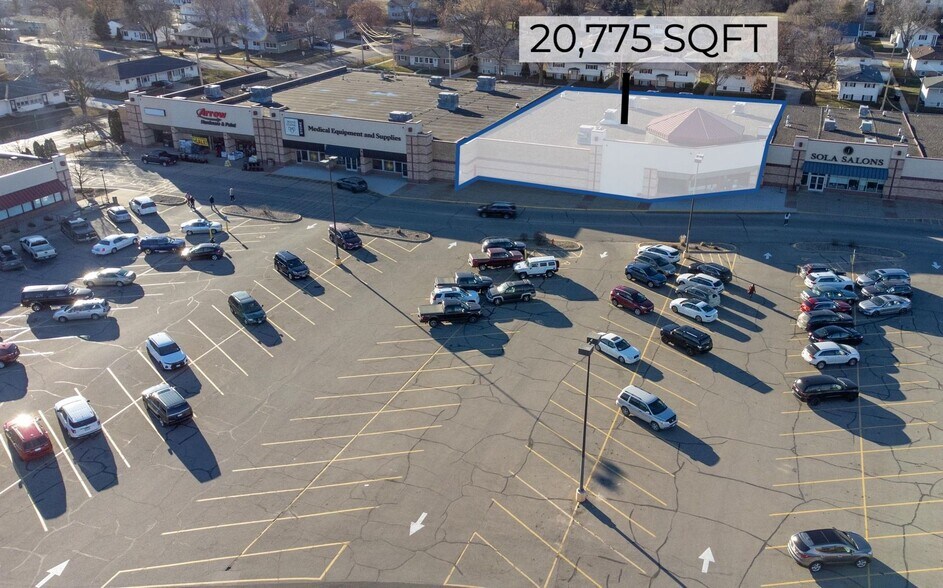 1201 S Broadway, Rochester, MN for lease - Building Photo - Image 2 of 17