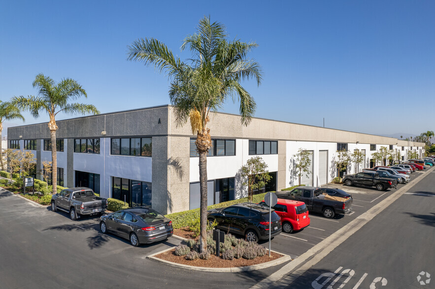 2900 Adams St, Riverside, CA for lease - Primary Photo - Image 1 of 8