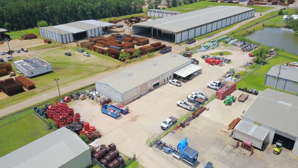 12084 FM 3083, Conroe, TX for sale - Primary Photo - Image 1 of 1