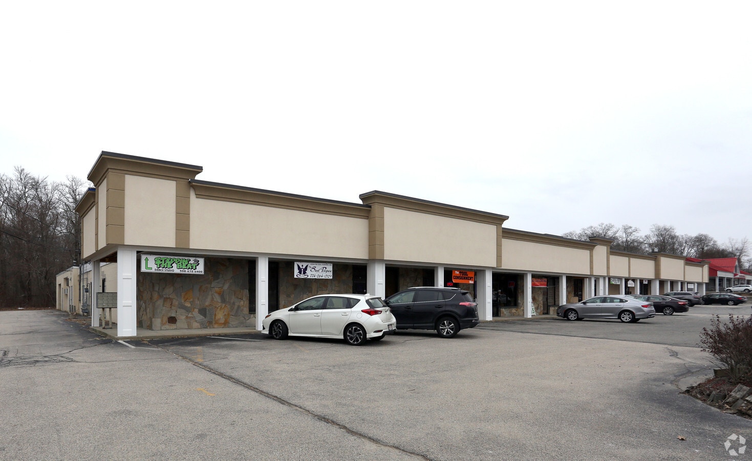 12111225 G A R Hwy, Swansea, MA 02777