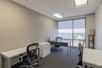 400 W Capitol Ave, Little Rock, AR for lease Interior Photo- Image 1 of 1